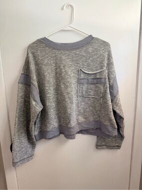 We The Free Gray Marled Cropped Crewneck Sweater with Stripe Trim
